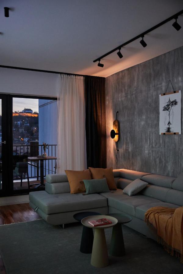 Apartamento Quiboo Cosmopolit Braşov Exterior foto