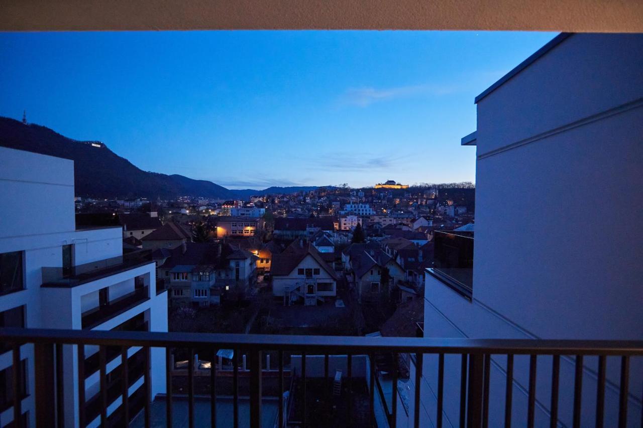 Apartamento Quiboo Cosmopolit Braşov Exterior foto