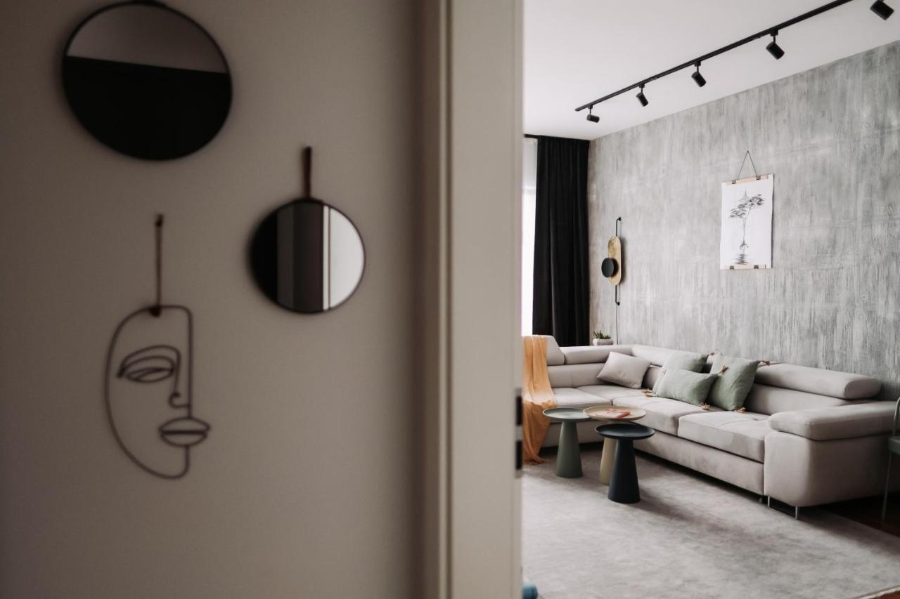 Apartamento Quiboo Cosmopolit Braşov Exterior foto
